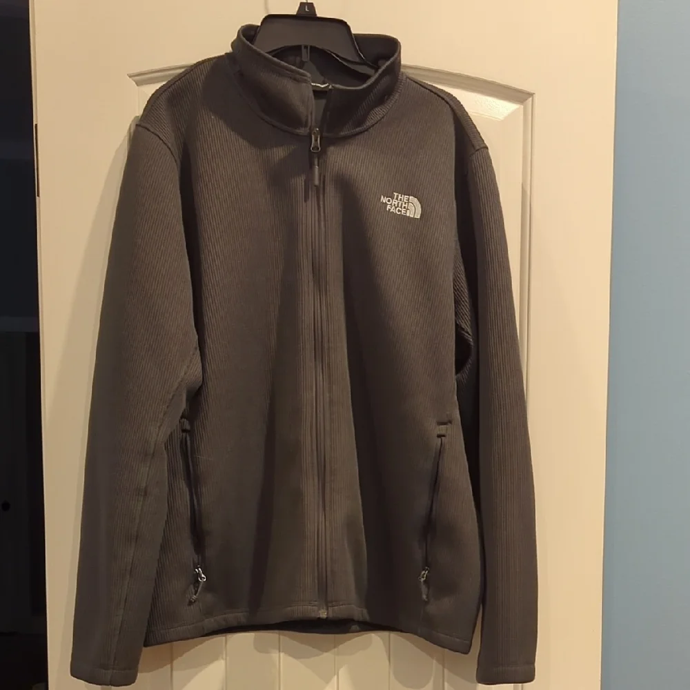 The North Face Men’s Full-Zip Jacket — Charcoal Gray